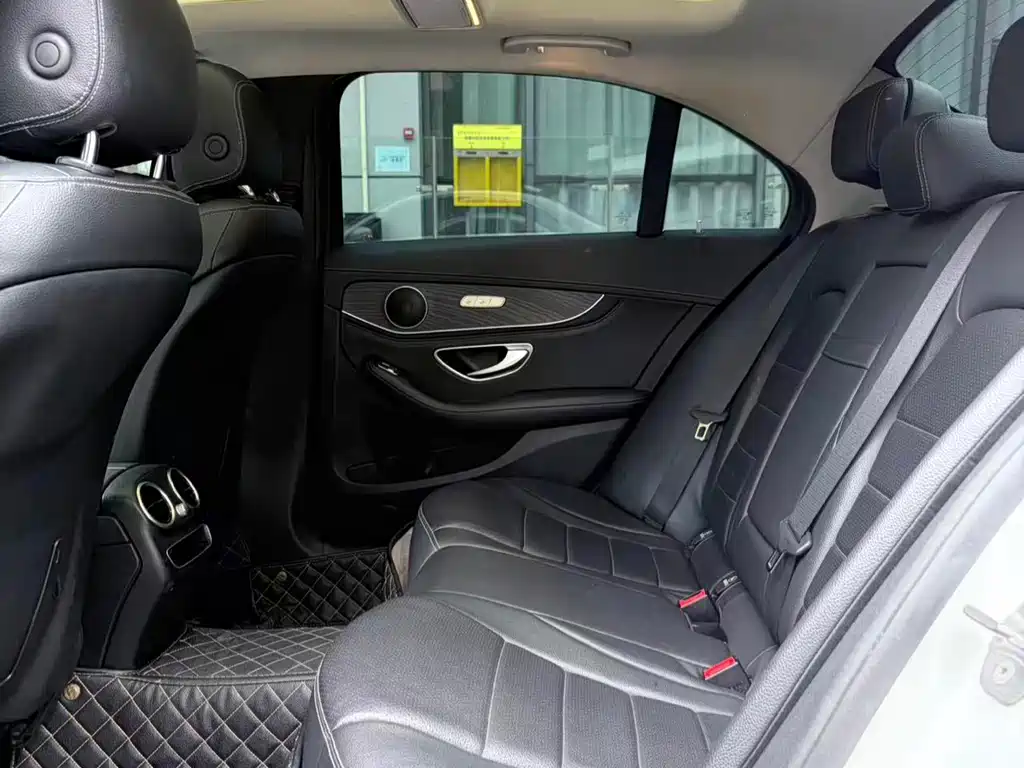 Mercedes-Benz C-Class 2019