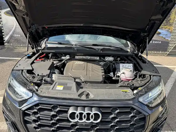 Audi Q5L 2024