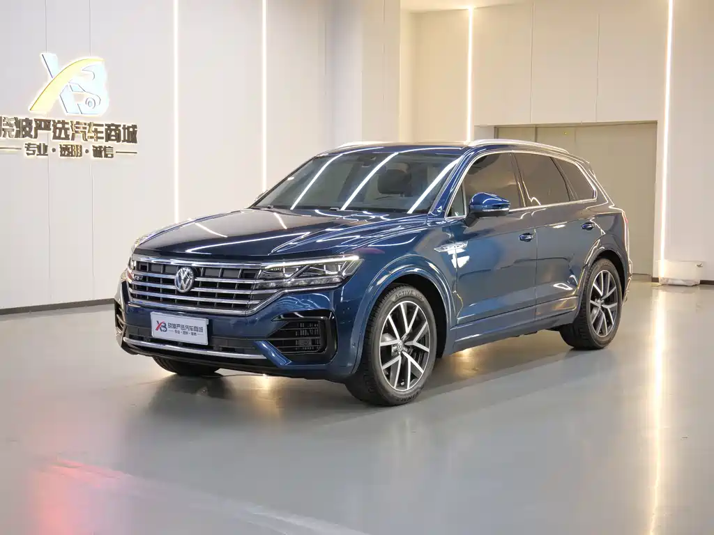 Volkswagen Touareg 2020 — фото 1