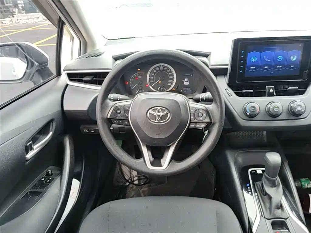 Toyota Corolla 2021 — фото 11