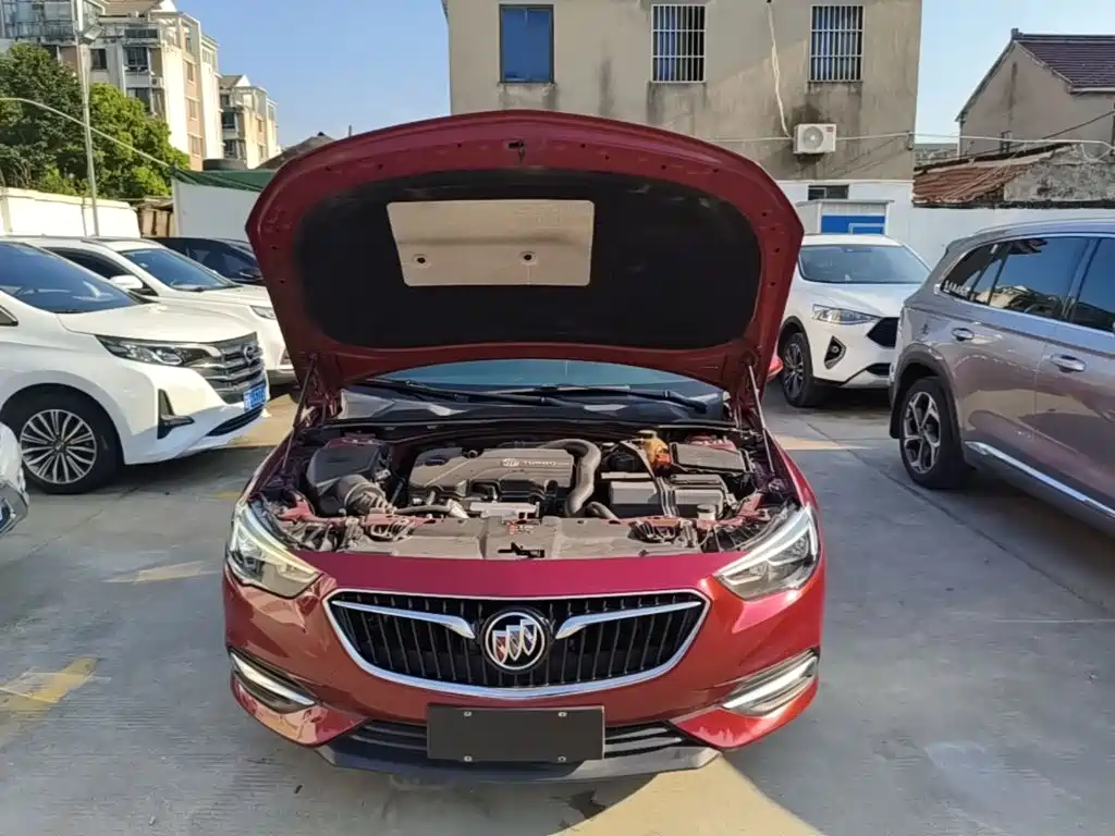 Buick Regal 2018 — фото 20