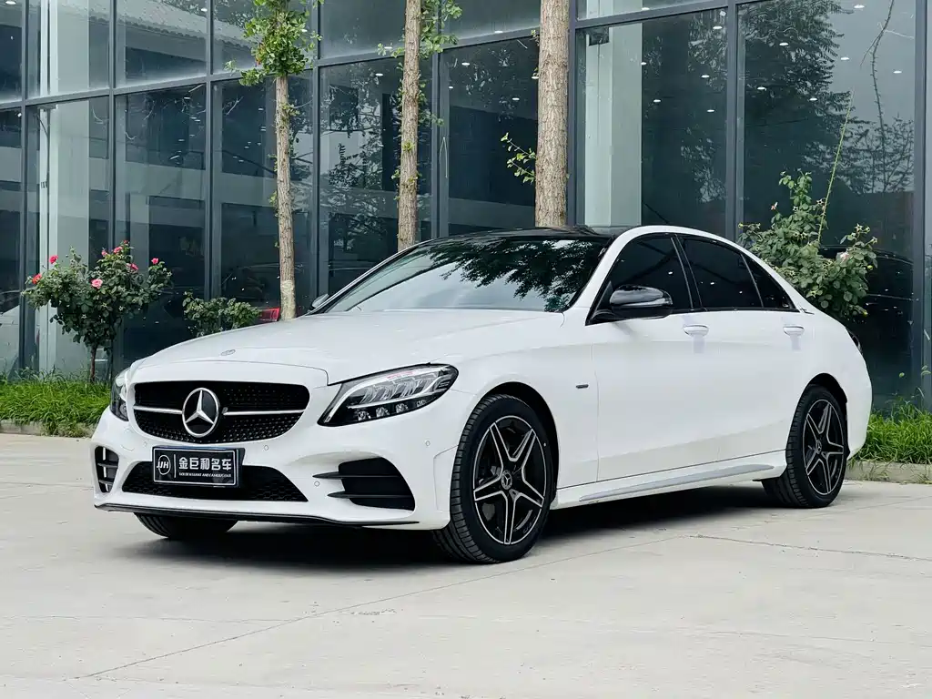 Mercedes-Benz C-Class 2021