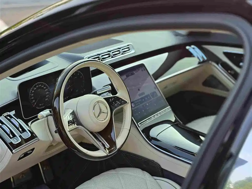 Mercedes-Benz Maybach S-Class 2021 — фото 10
