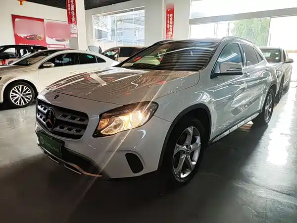 Mercedes-Benz GLA 2017