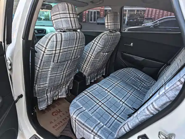 Kia K2 2015