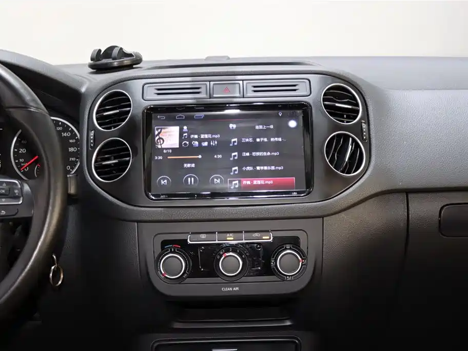 Volkswagen Tiguan 2018 — фото 13