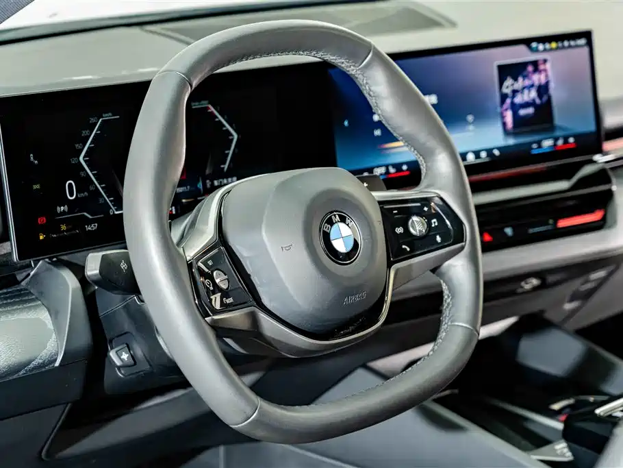 BMW 5 Series 2024 — фото 10