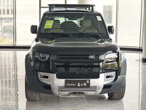 Land Rover Defender 2026