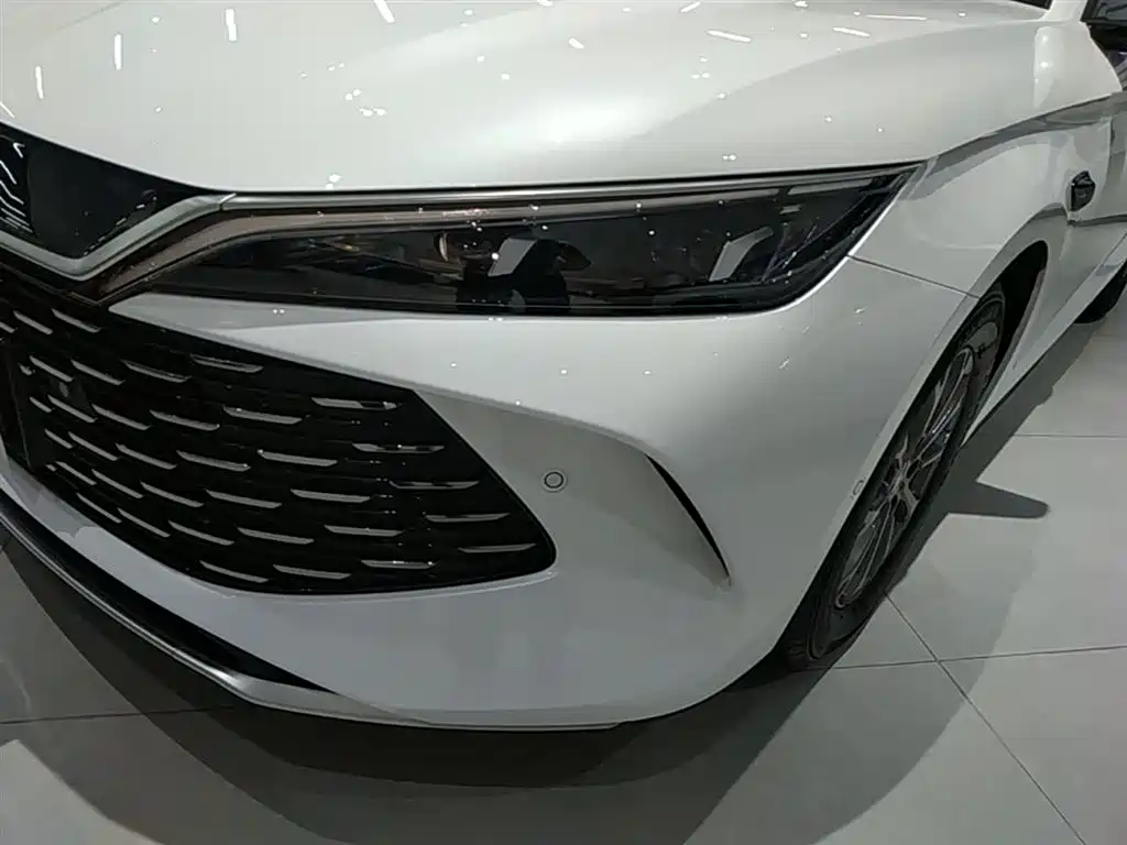 BYD Qin L 2025 — фото 24