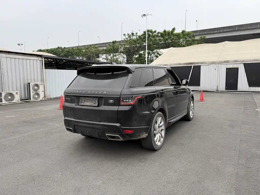 Land Rover Sport 2020 — фото 11