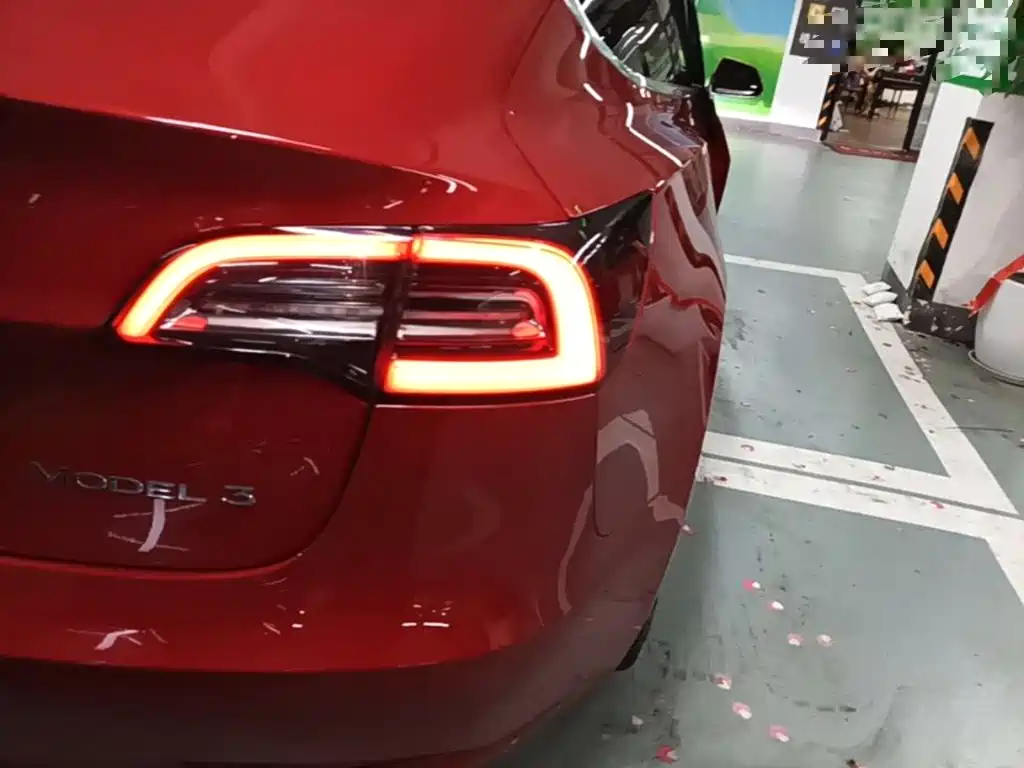 Tesla Model 3 2020 — фото 24