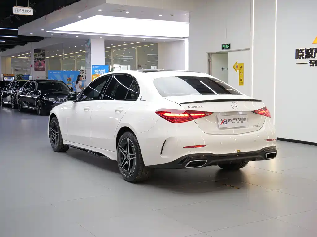 Mercedes-Benz C-Class 2023 — фото 5