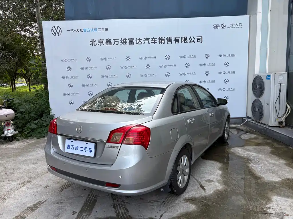 Buick Excelle 2011
