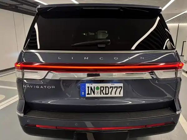 Lincoln Navigator 2022