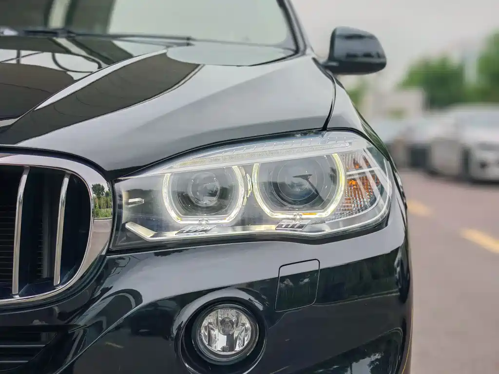 BMW X5 2018 — фото 9
