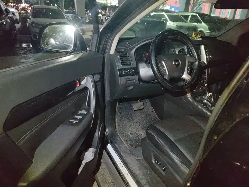 Chevrolet Captiva 2015 — фото 14