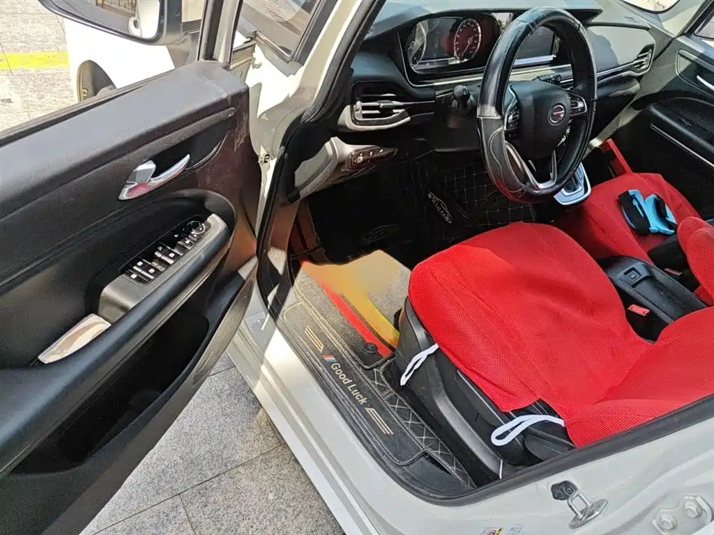 GAC Motor Trumpchi M6 2021 — фото 14