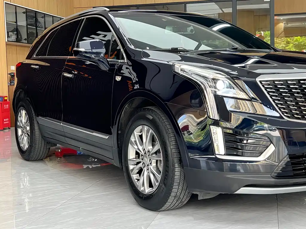 Cadillac XT5 2020 — фото 11