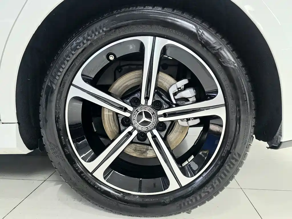 Mercedes-Benz A-Class 2023 — фото 17