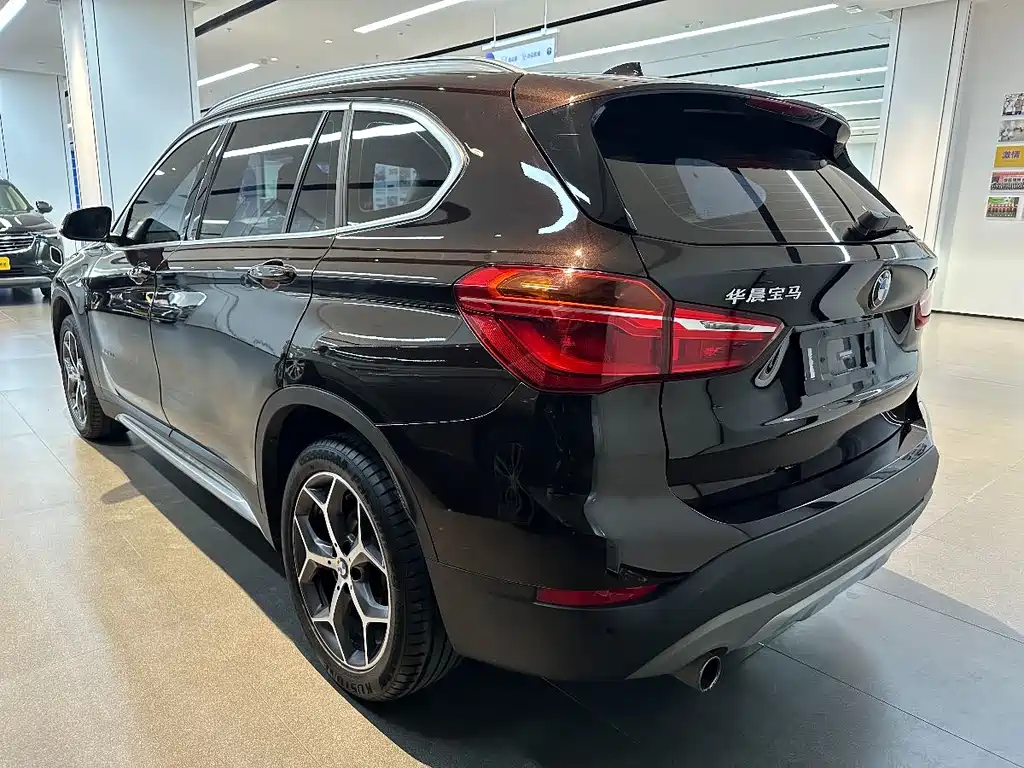 BMW X1 2018 — фото 4