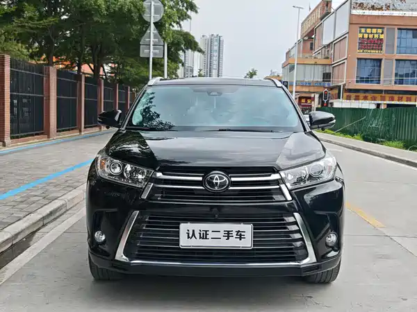 Toyota Highlander 2021
