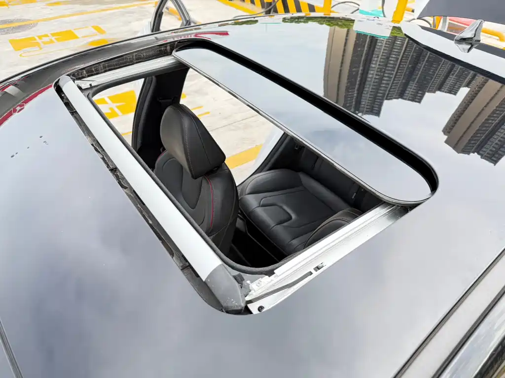 Hyundai Elantra 2022 — фото 15