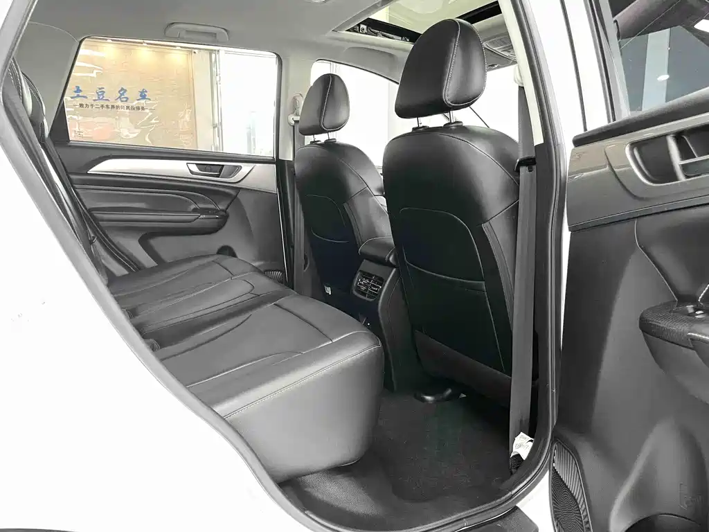 Haval M6 2023 — фото 13
