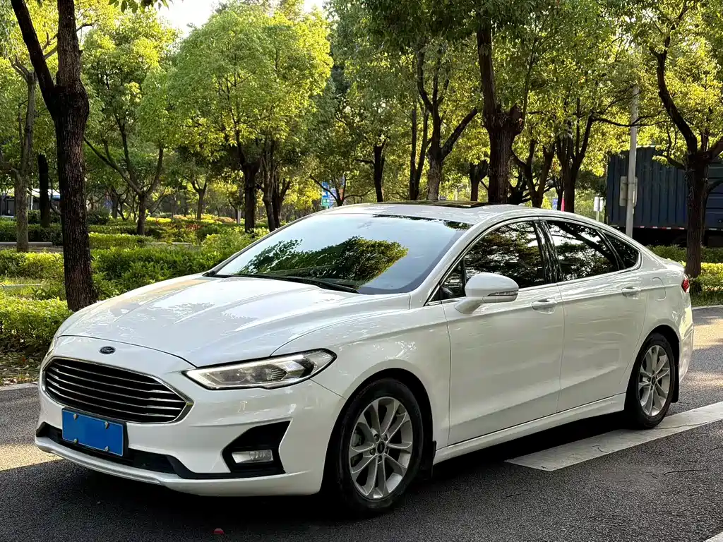 Ford Mondeo 2019 — фото 1