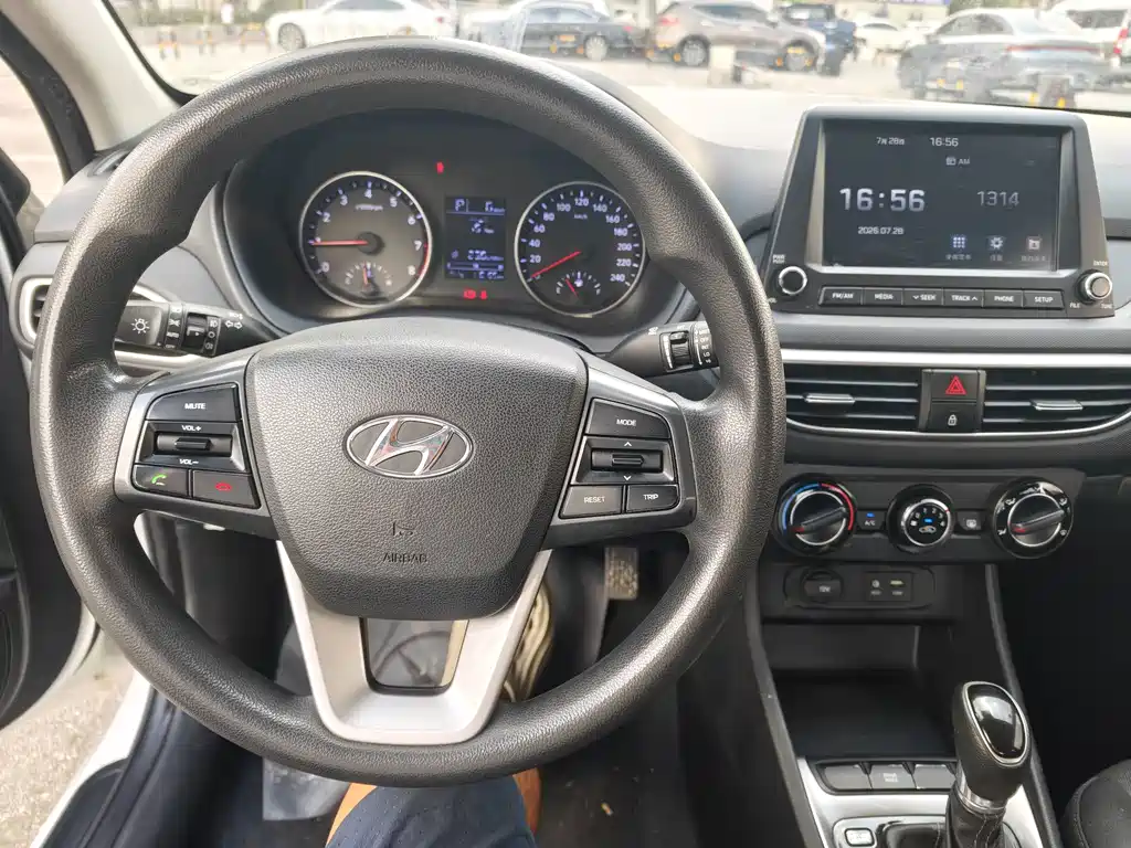 Hyundai Joyful 2017 — фото 16