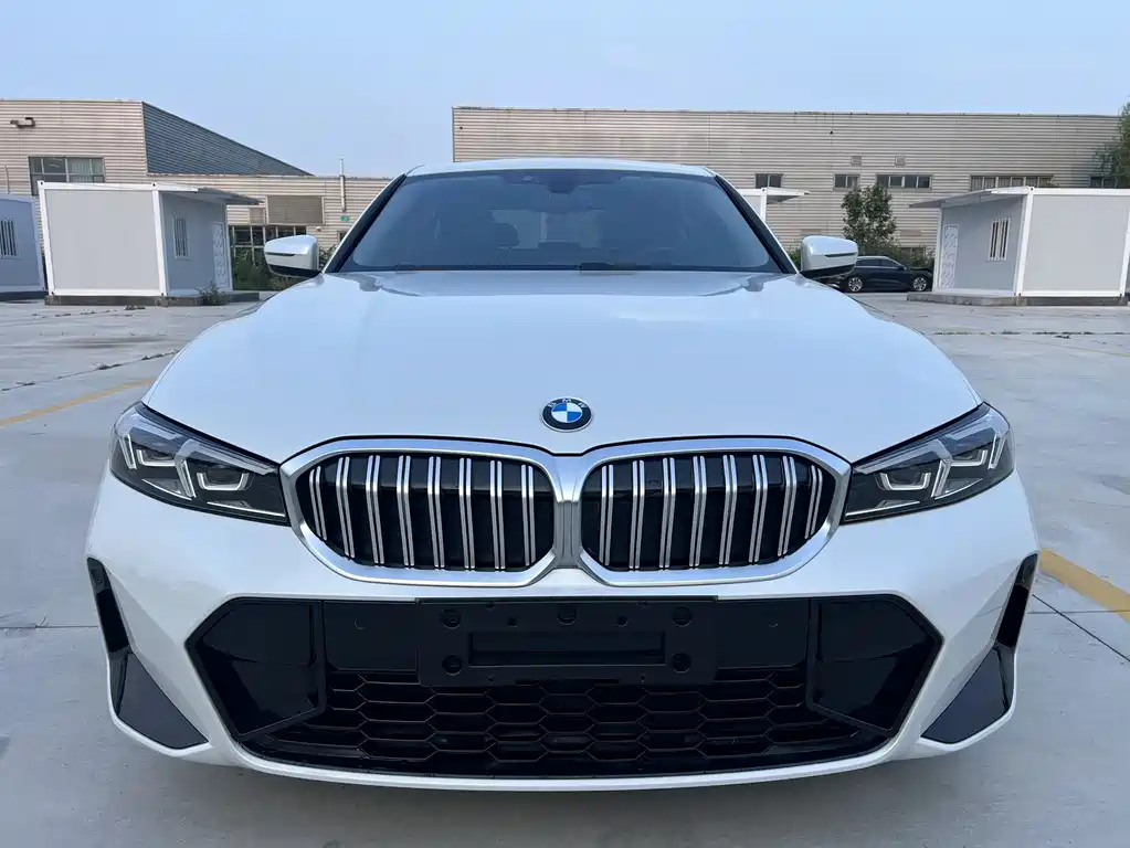 BMW 3 Series 2023