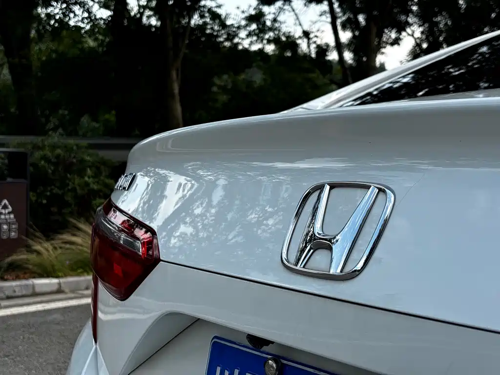 Honda Inspire 2022 — фото 24