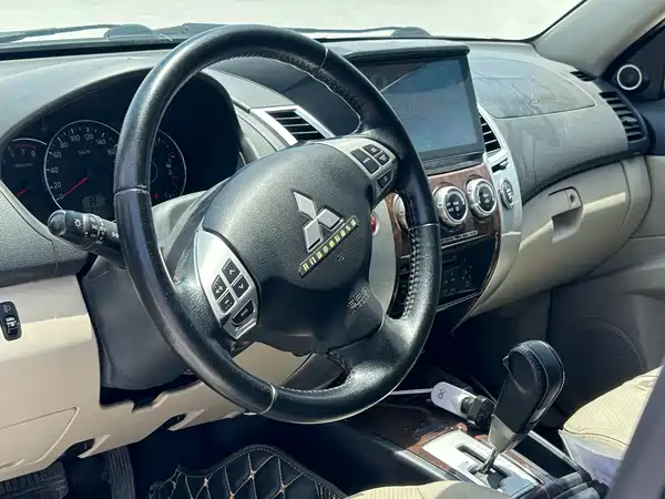 Mitsubishi Pajero Jinchang 2017
