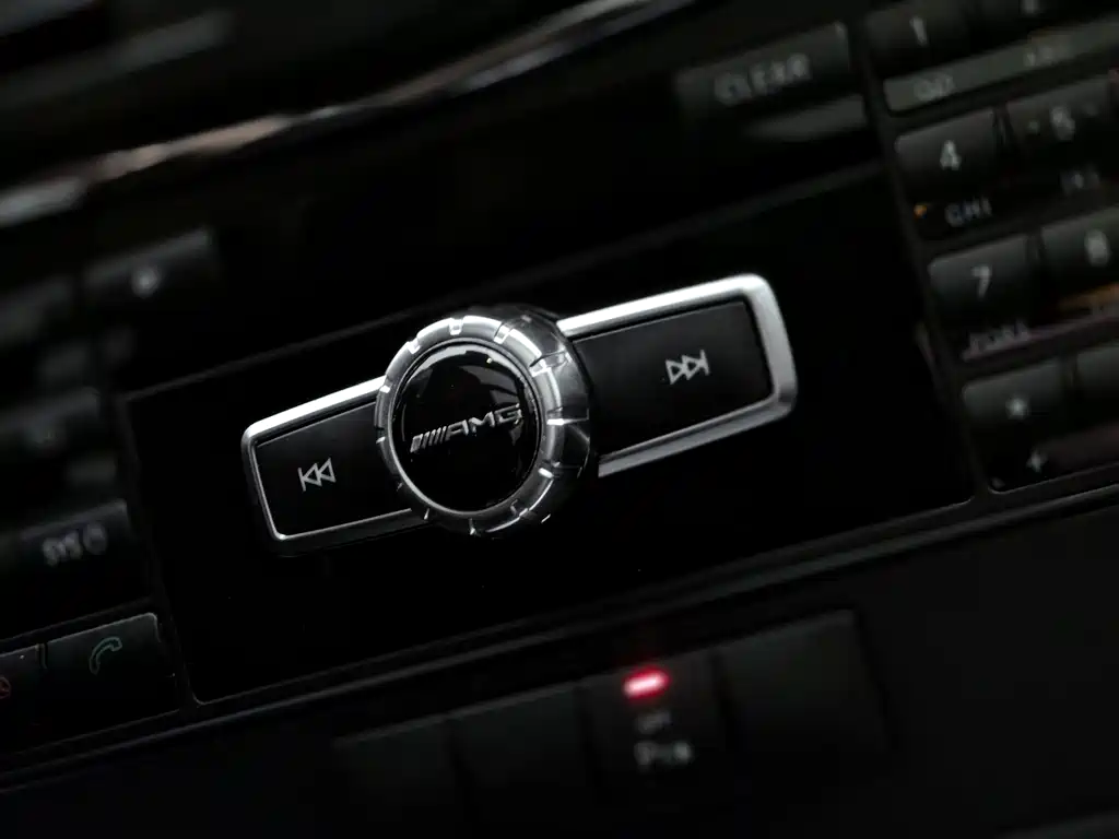 Mercedes-Benz E-Class 2014 — фото 25