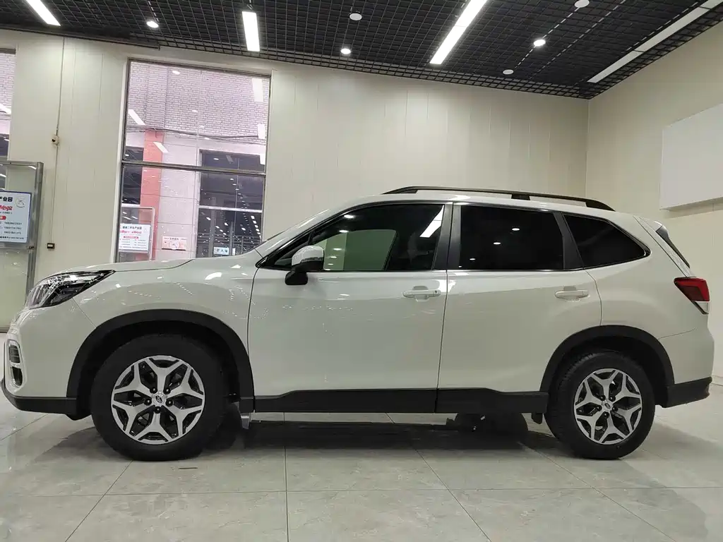 Subaru Forester 2019 — фото 5