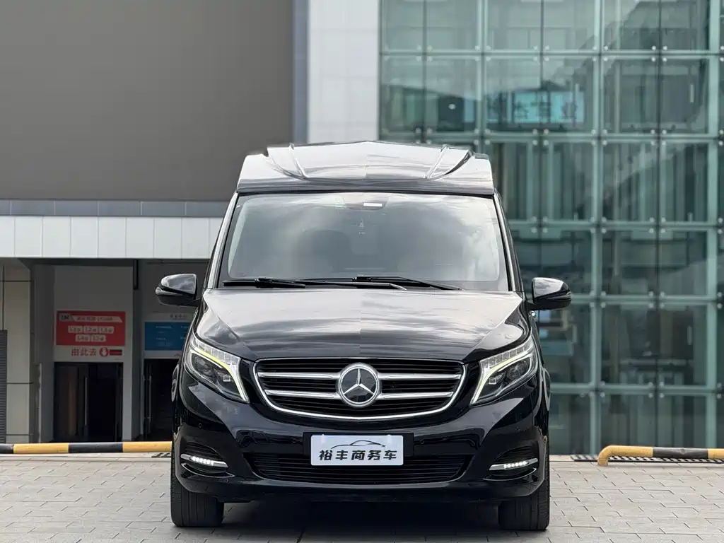 Mercedes-Benz V-Class 2019 — фото 2