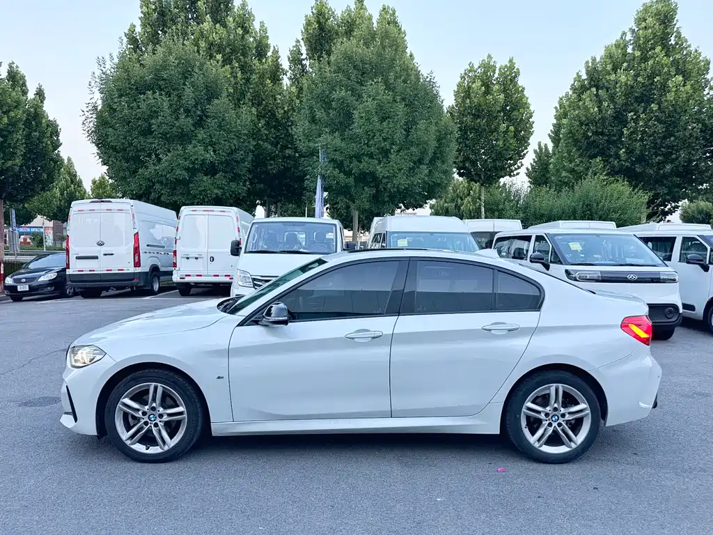 BMW 1 Series 2022