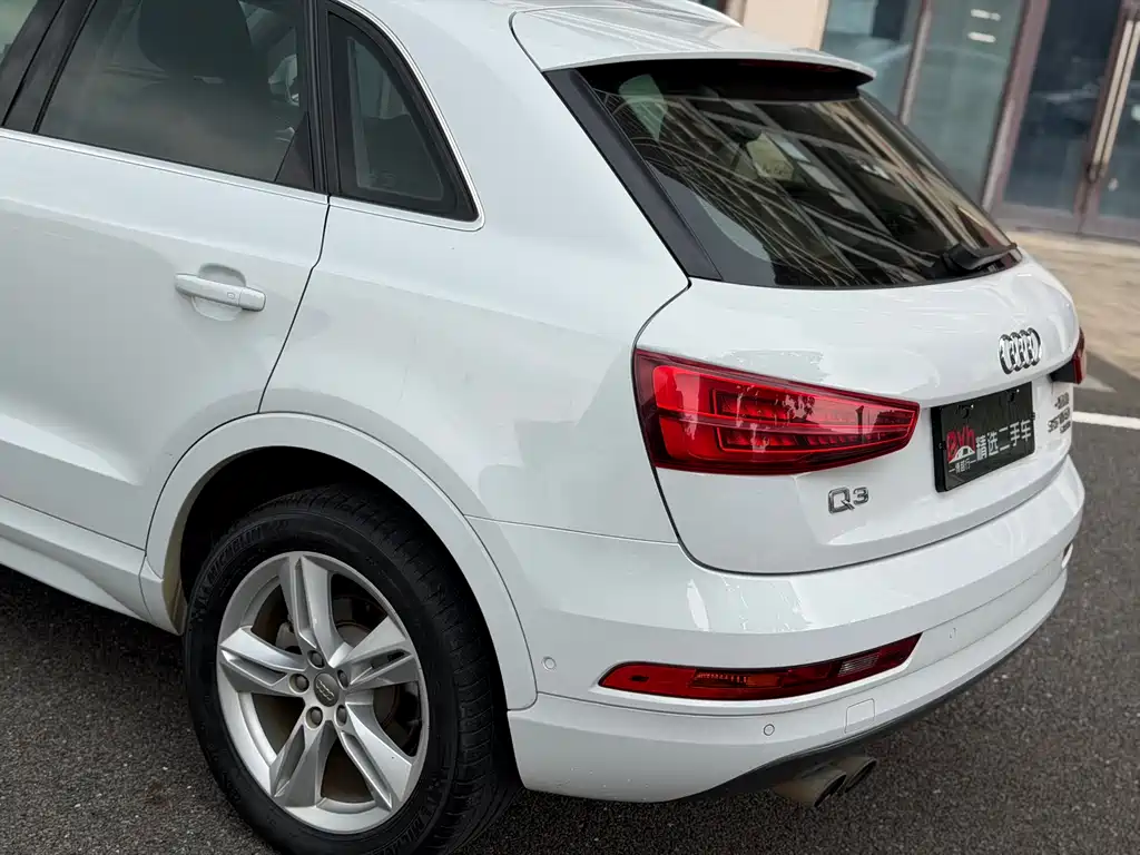 Audi Q3 2018 — фото 13