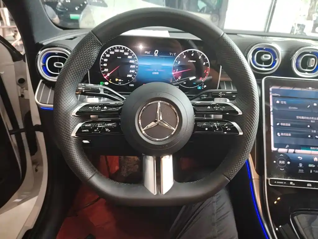 Mercedes-Benz C-Class 2023