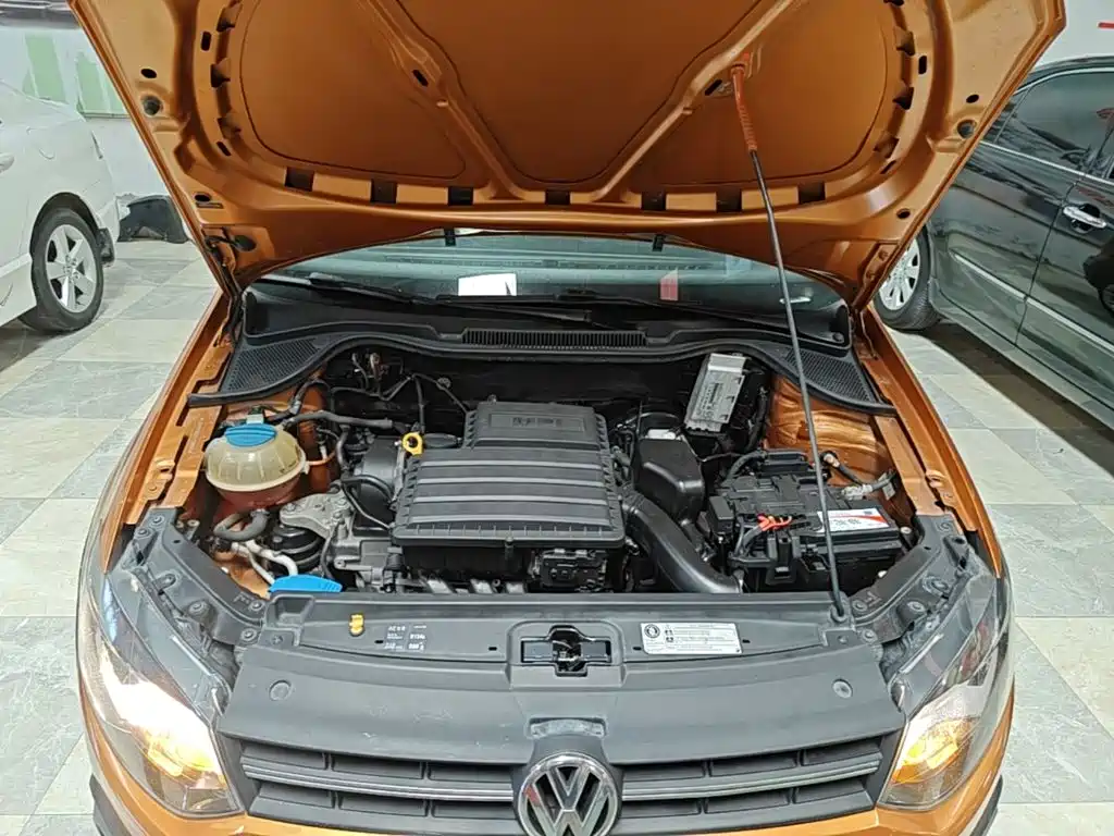 Volkswagen Polo 2015 — фото 20