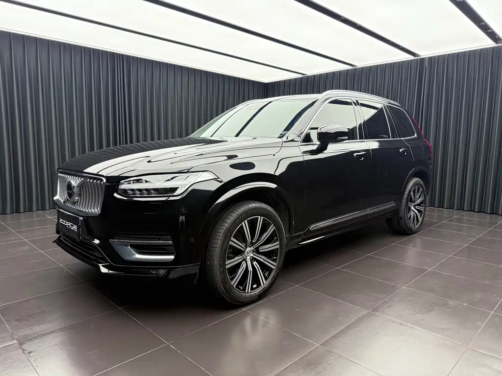 Volvo XC90 2019 — фото 1