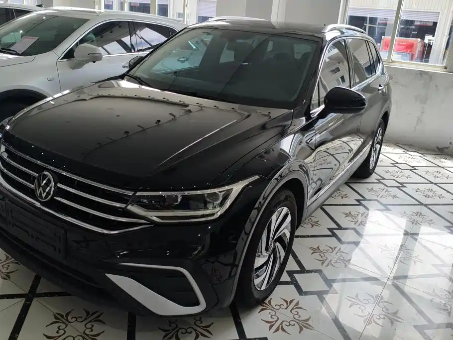 Volkswagen Tiguan L 2022