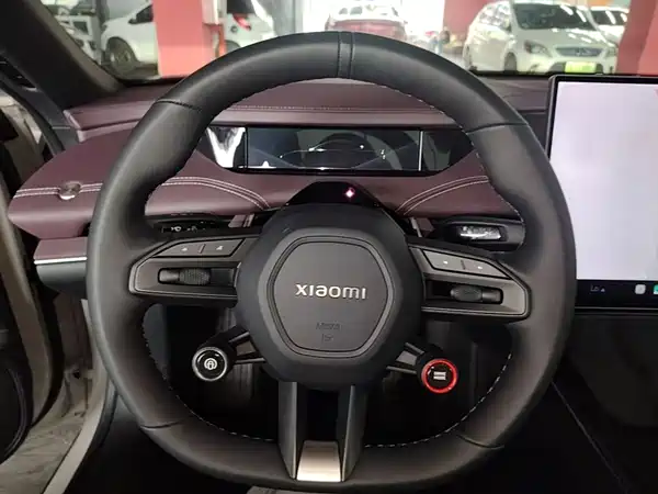 Xiaomi SU7 2024