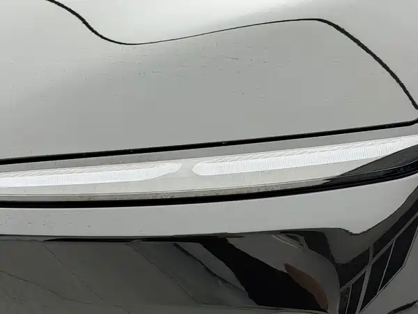 NIO ES8 2023