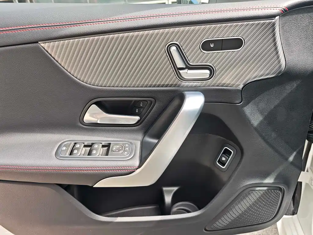 Mercedes-Benz A-Class 2026 — фото 10