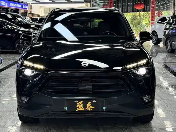 NIO ES8 2022