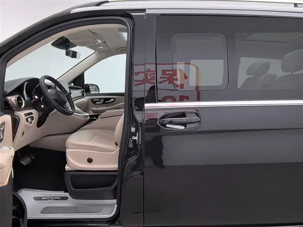 Mercedes-Benz V-Class 2022 — фото 10