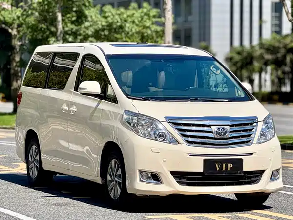 Toyota Alphard 2012