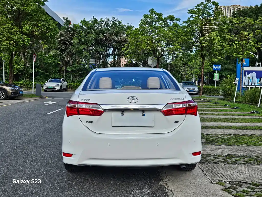 Toyota Corolla 2015