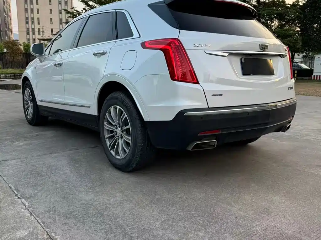 Cadillac XT5 2018 — фото 7