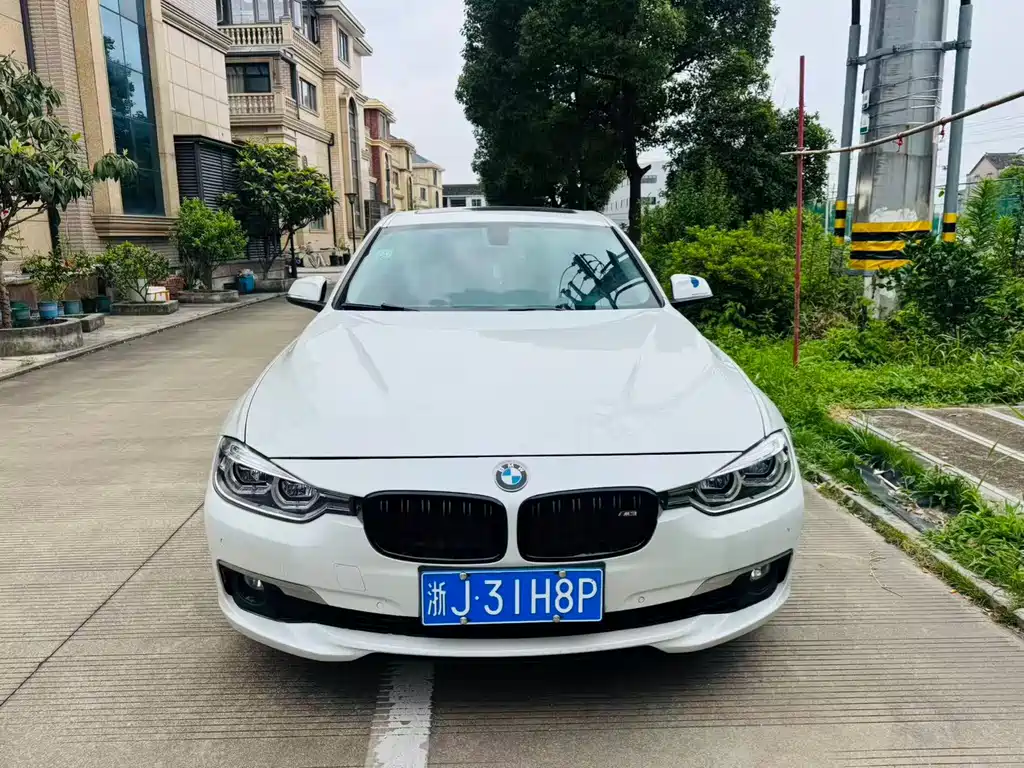 BMW 3 Series 2019 — фото 2